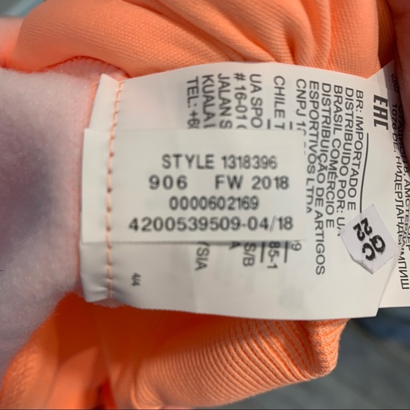 Under Armour loose Cold Gear Hoodie Small NWT - Picture 8 of 9